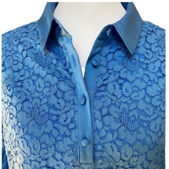 Banana Republic Blue Foral Lace Dress with Elbow-length Flutter Sleeve Medium - Picture 2 of 7